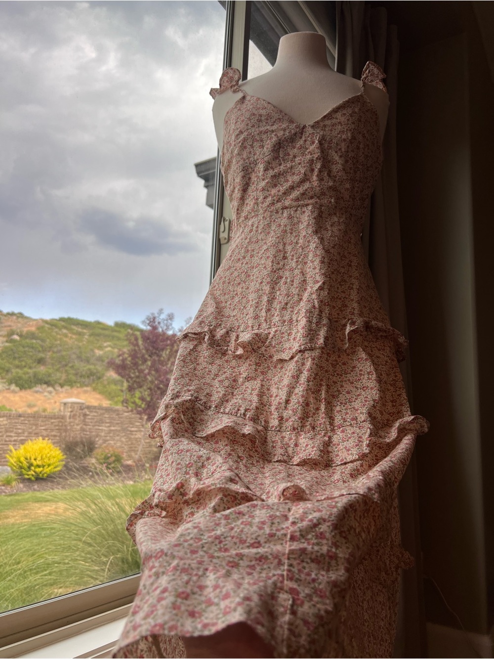 NWOT Böhme ditsy floral ruffle tiered dress L